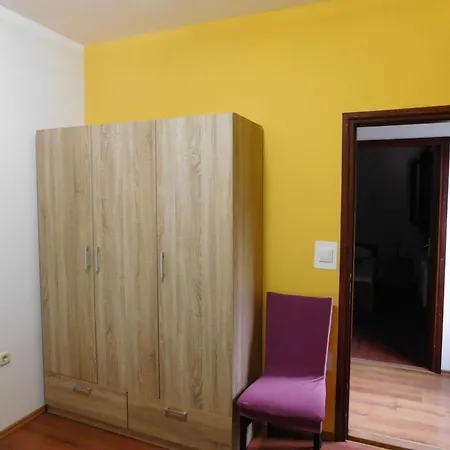 Appartement Leo Janjina