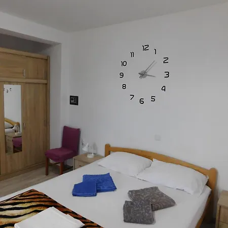 Leo Appartement Janjina